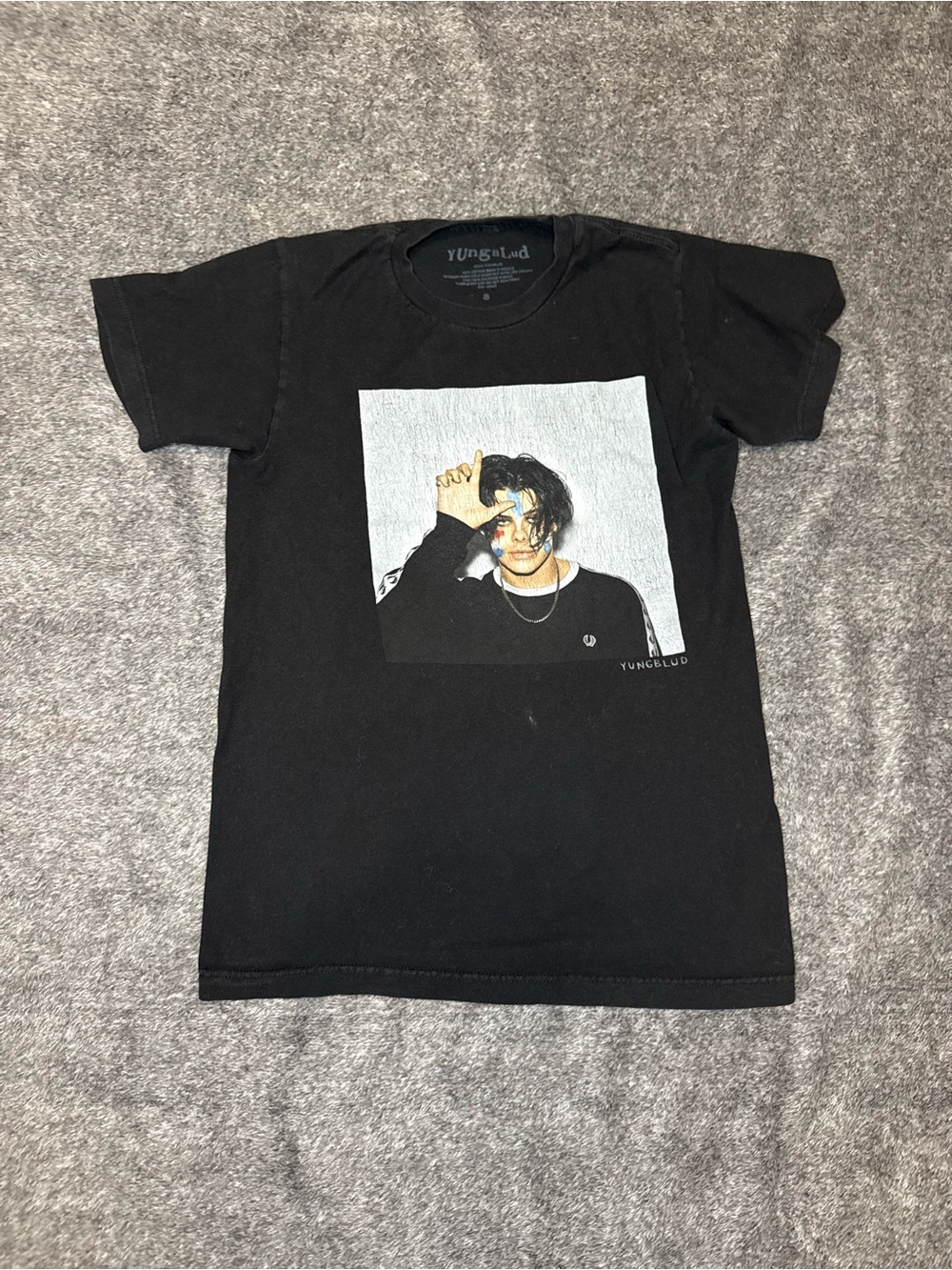 YUNGLÜD Black Graphic Short Sleeve Tee - Portrait Artwork